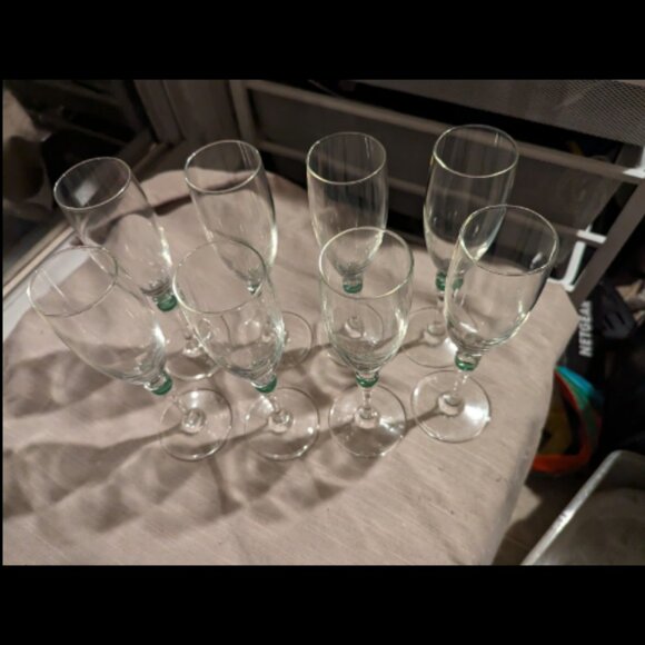 Set of 8 Vintage French Crystal Flutes with green Ball Accent - Picture 3 of 4